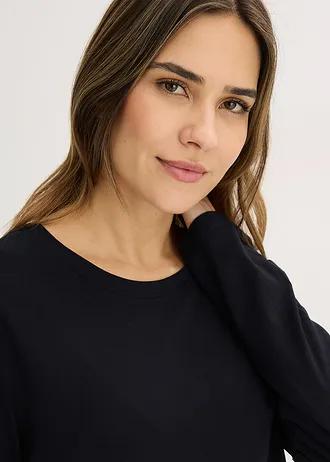 Pijama cu viscoză, pantaloni largi • negru înflorat • magazin bonprix