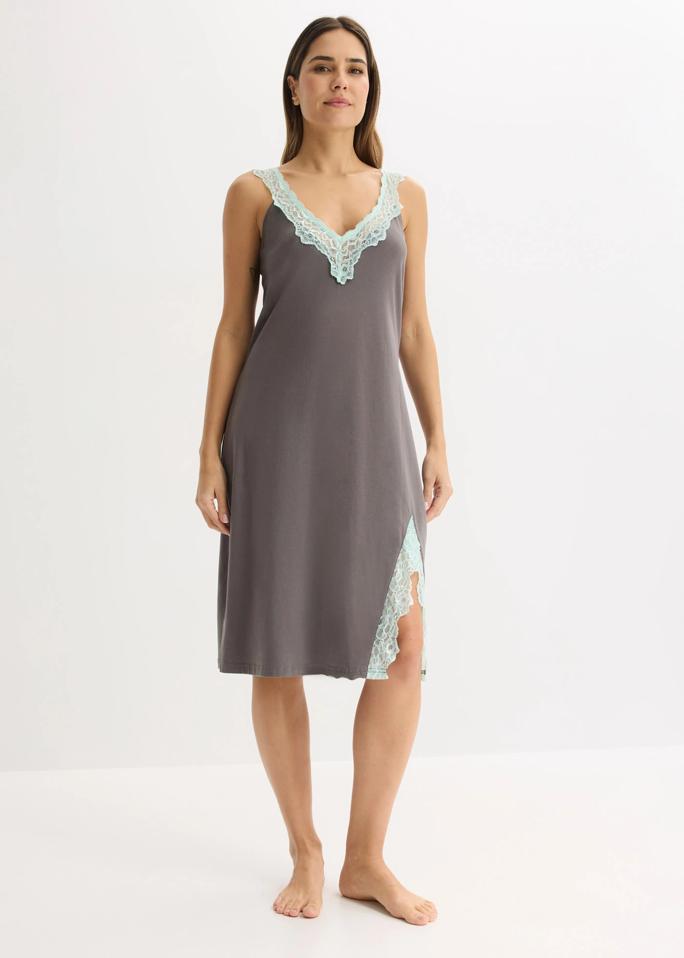 Nachthemd met viscose en kant • granietgrijs-lichtmint • bonprix online shop