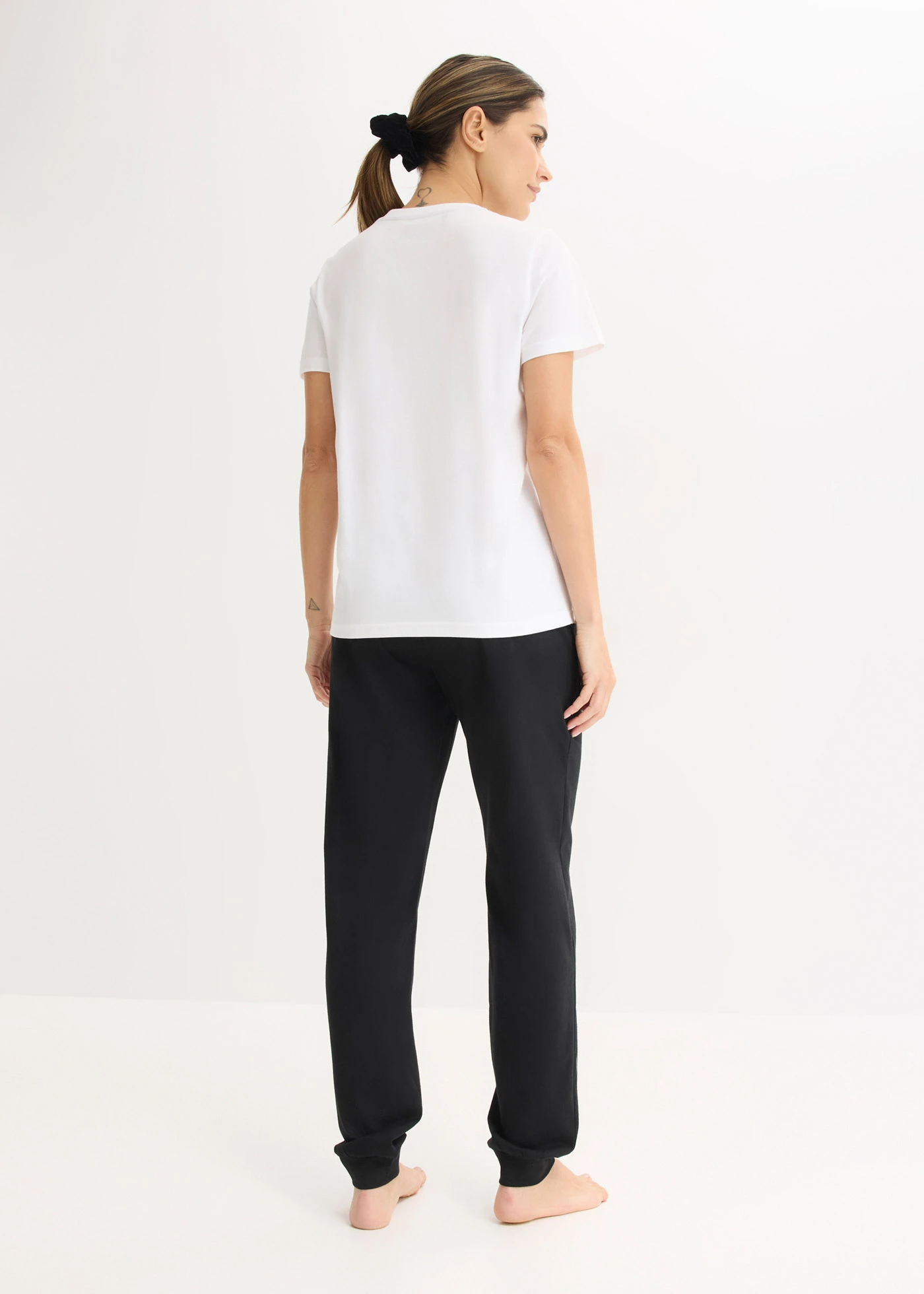 Pyjama van zacht katoen • wit-zwart met print • bonprix online shop