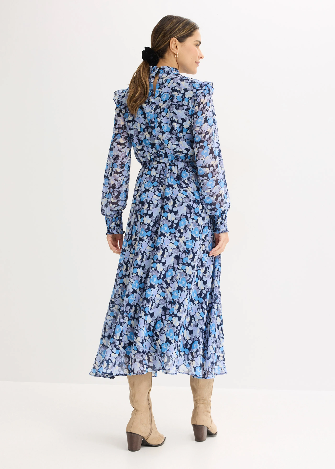 Šifonové šaty se stojáčkem • modrá s květy • bonprix obchod