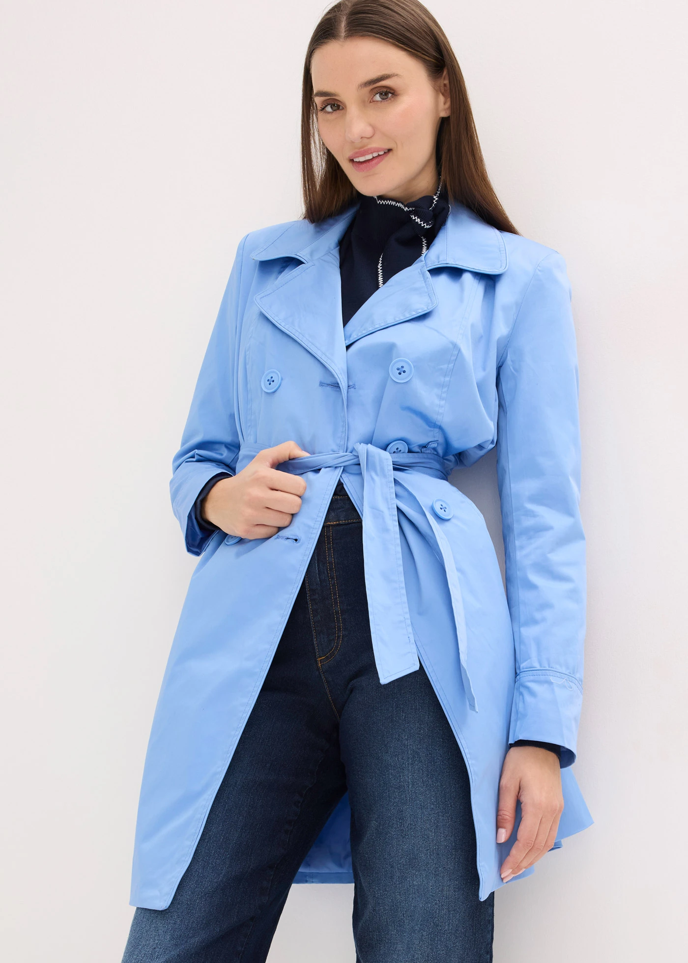 Trenchcoat van katoen • middenblauw • bonprix online shop