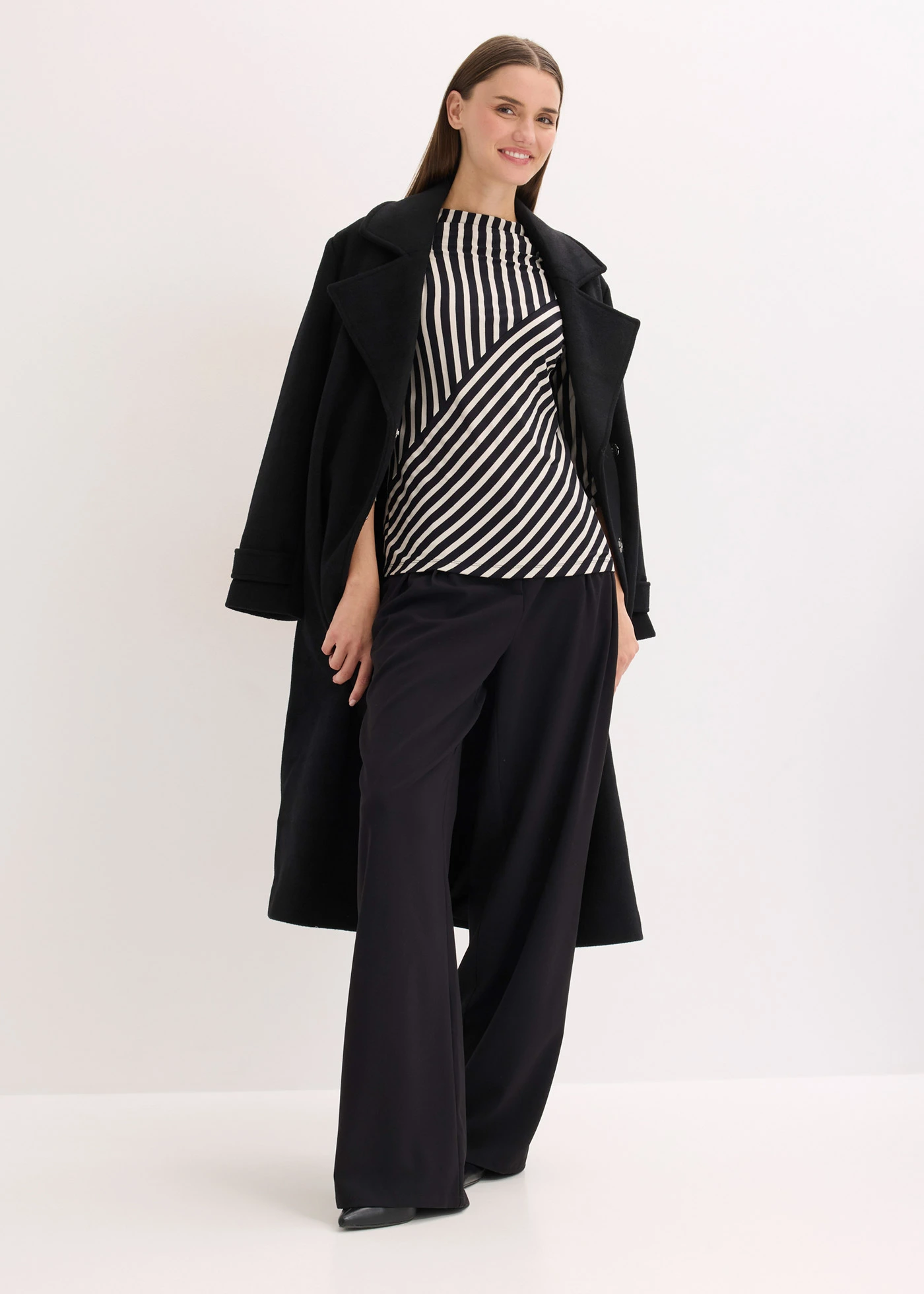 Shirt in een zachte viscosemix • zwart/wit gestreept • bonprix online shop