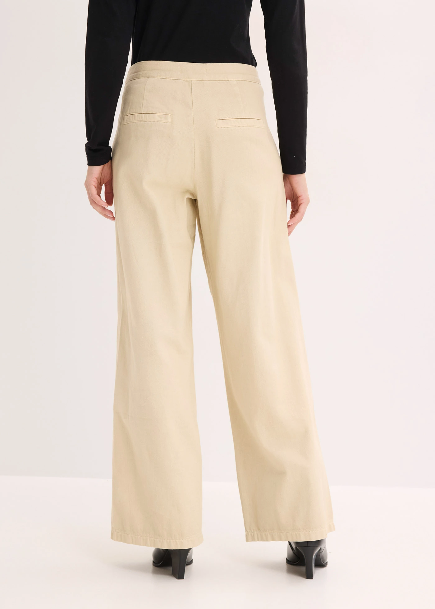 Pantalon en twill 100% coton • sable clair • Boutique bonprix