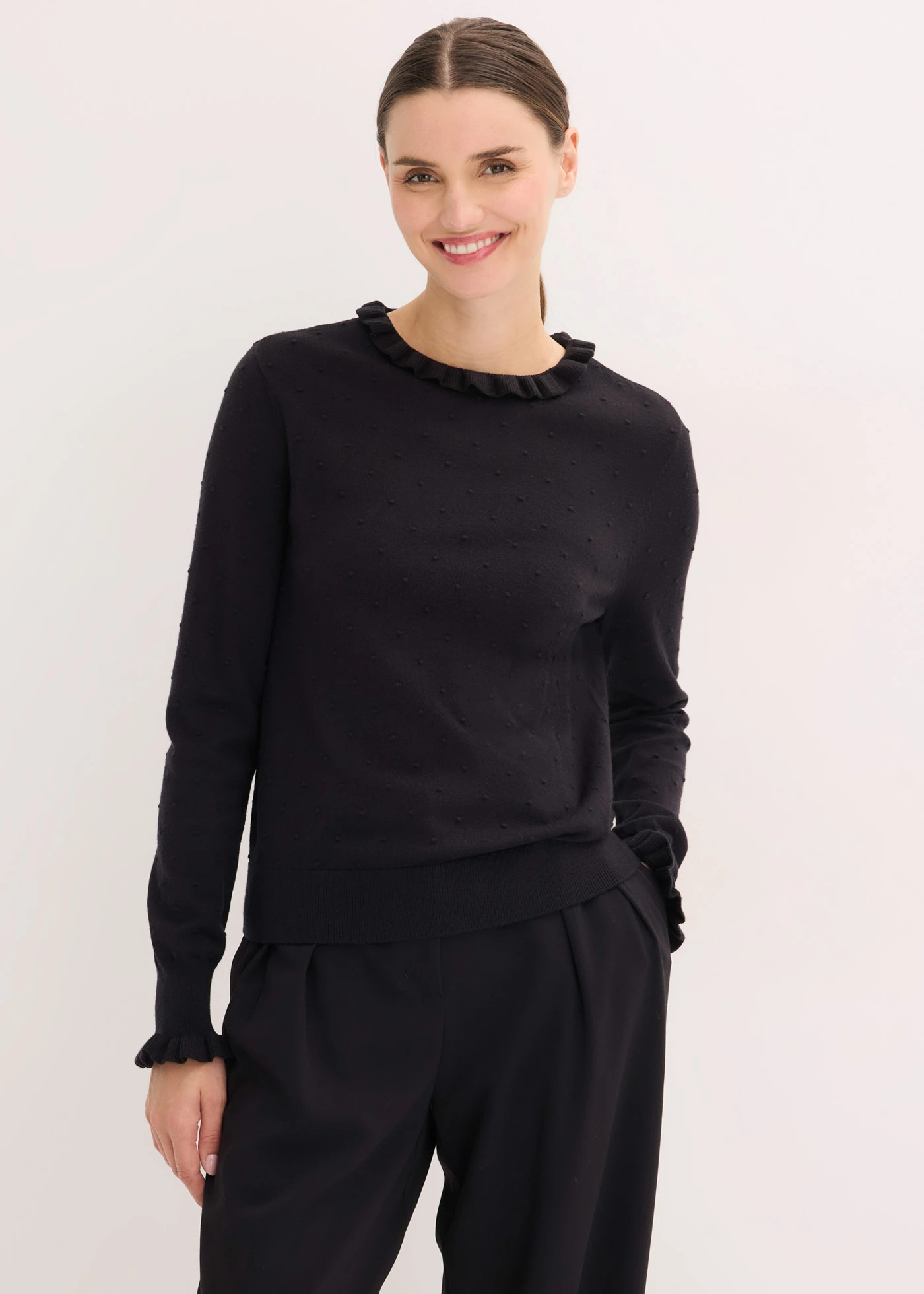 Cienki sweter z mieszanki wiskozy • czarny • sklep bonprix