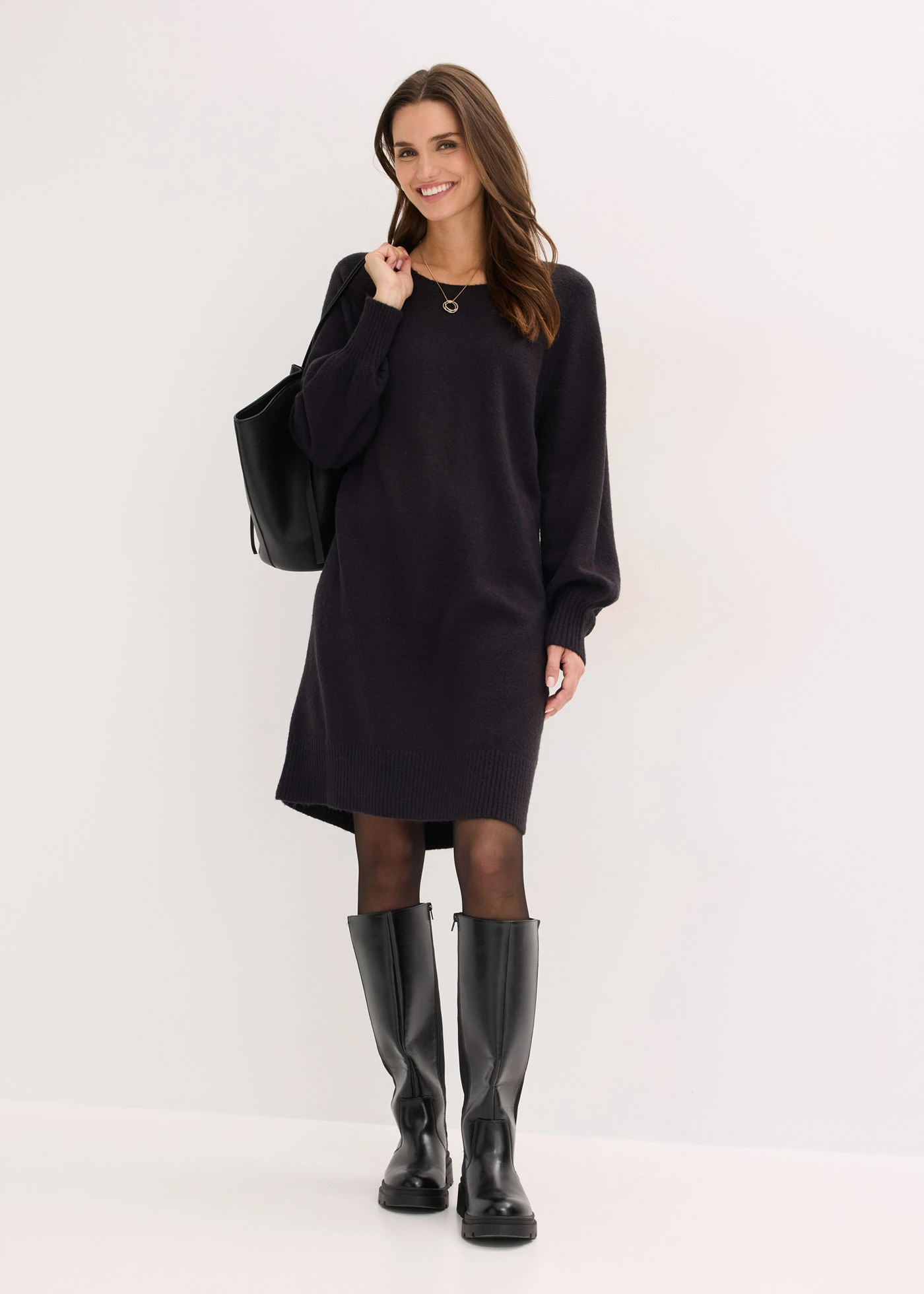 Rochie tricotată scurtă • negru • magazin bonprix