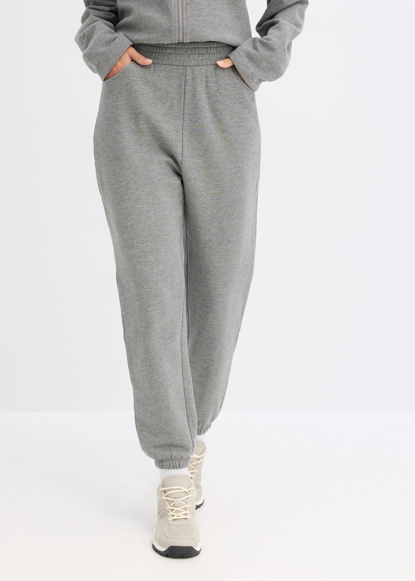 Joggingbroek van biologisch katoen • grijs gemêleerd • bonprix online shop