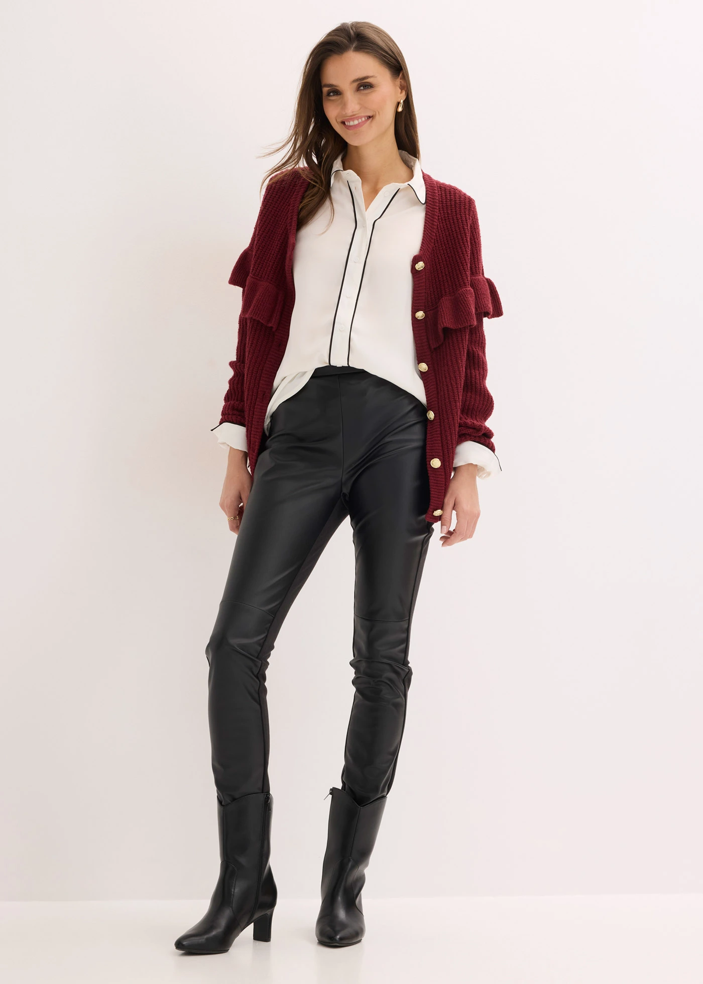 Chemisier fluide en satin • écru-noir • Boutique bonprix