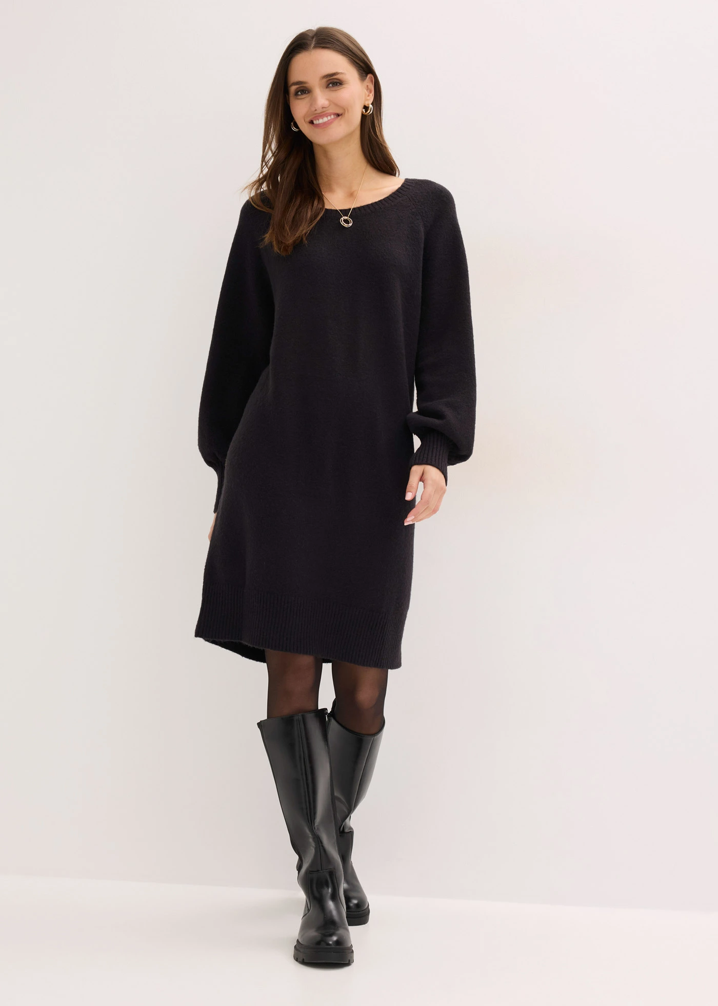 Rochie tricotată scurtă • negru • magazin bonprix