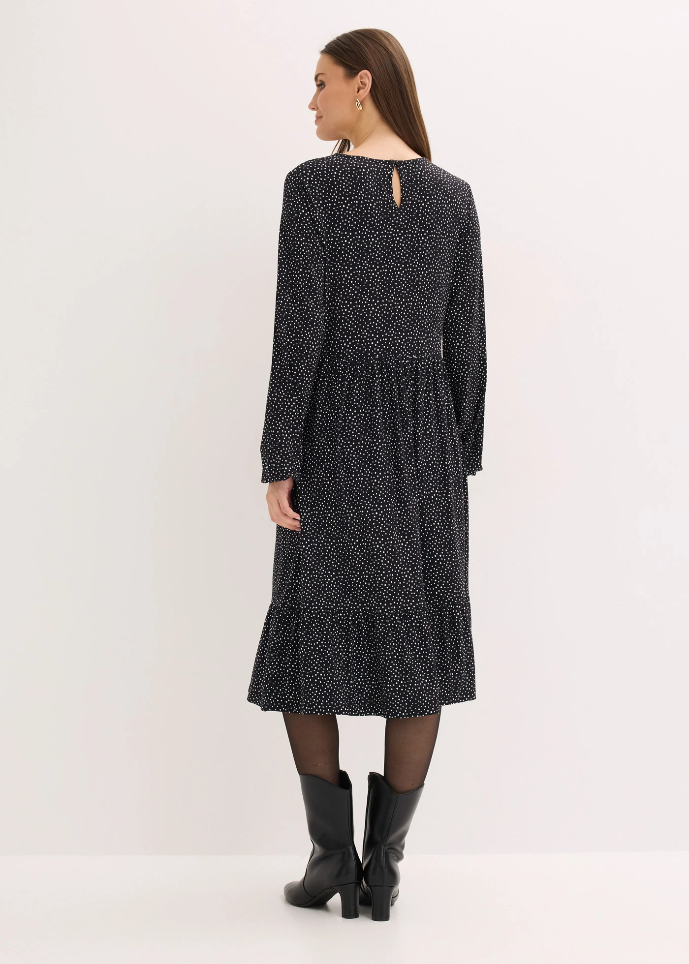 Midi jurk van viscose-mix • zwart-wit gestippeld • bonprix online shop