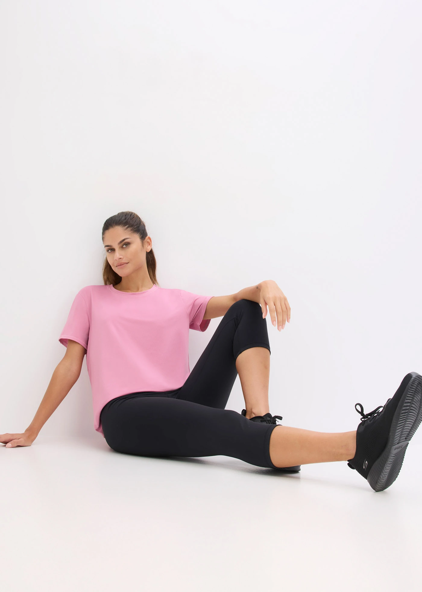 Sport capri legging erős tapintású pamutból • fekete • bonprix áruház