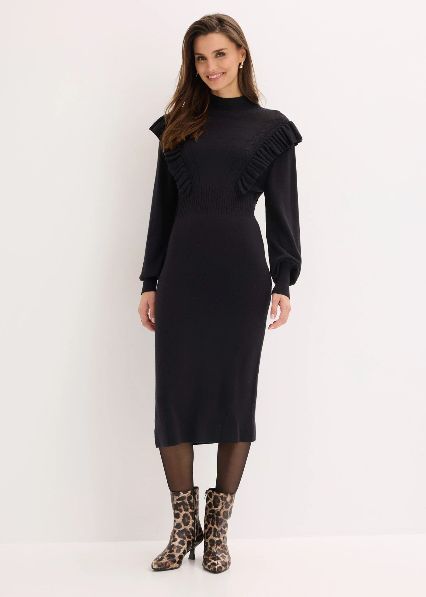 Rochie tricotată din material cu viscoză • negru • magazin bonprix