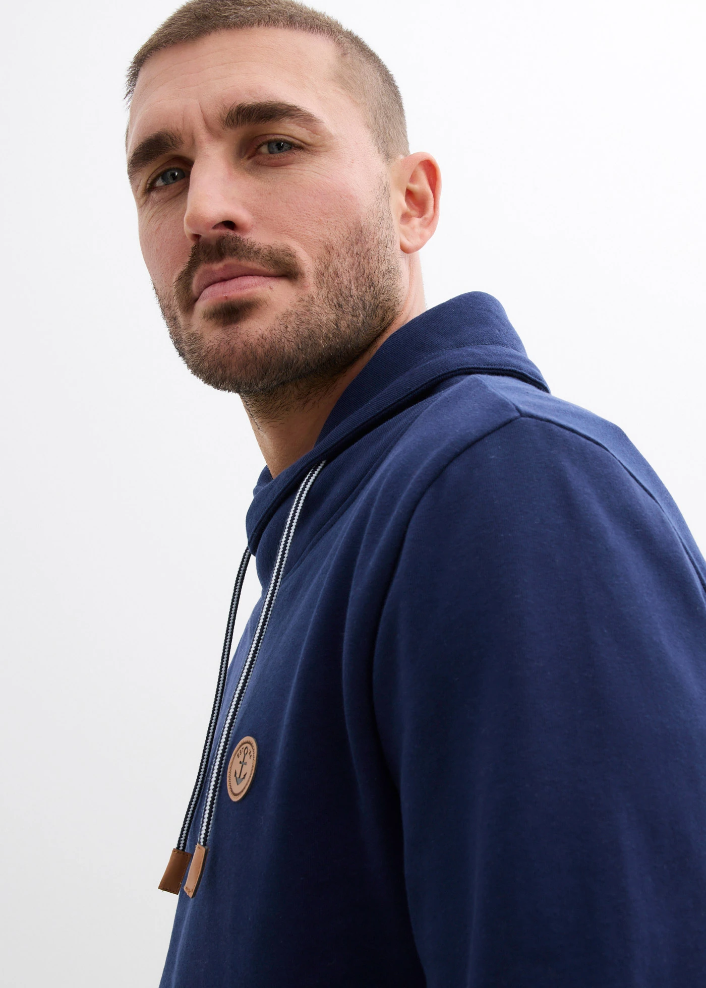 Sweat à col châle • bleu foncé • Boutique bonprix