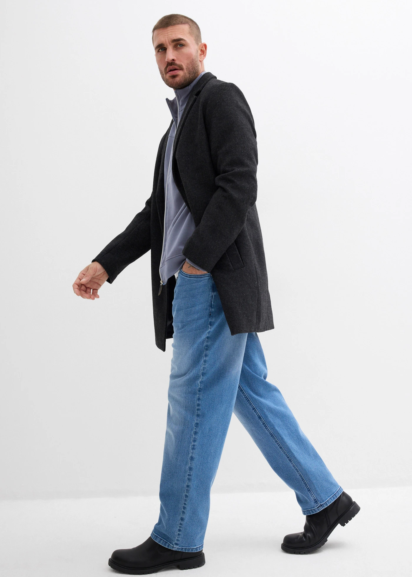 Jean loose, droit et extensible • bleu moyen denim • Boutique bonprix