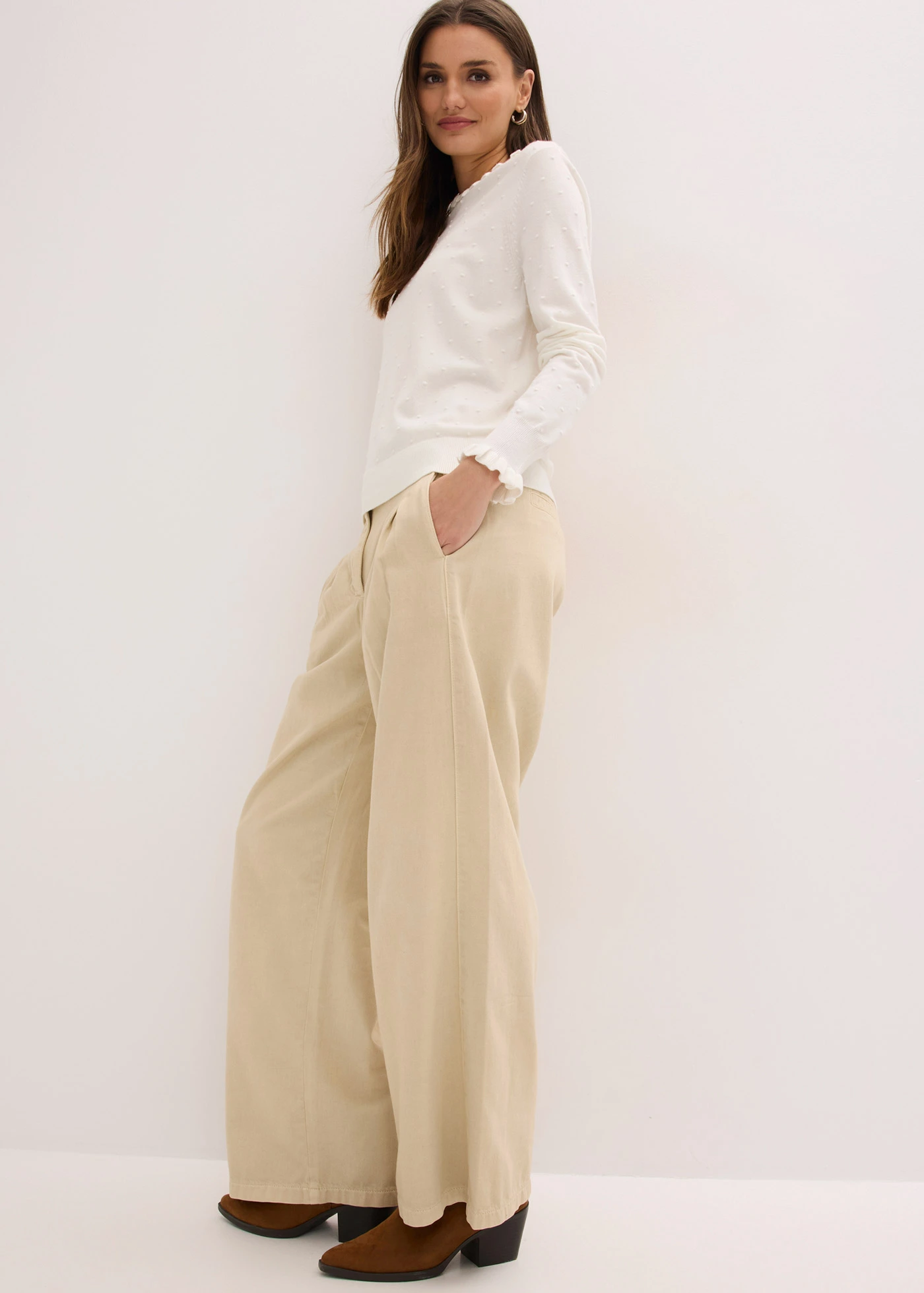 Jemne pletený pulóver z viskózového mixu • biela vlna • obchod bonprix