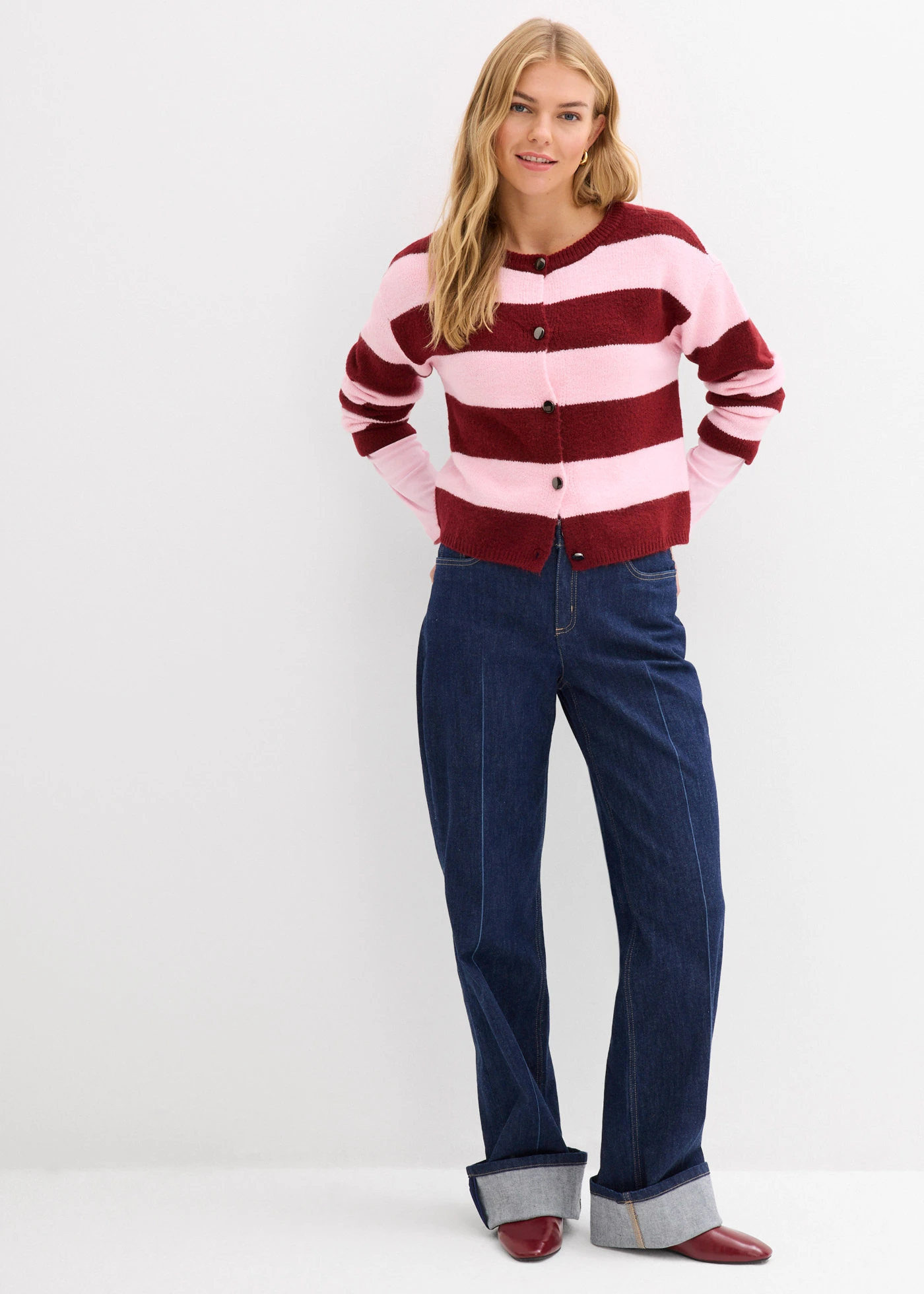 Rövid kötött kardigán • kristály rózsaszín/rubinvörös keresztben csíkos • bonprix áruház