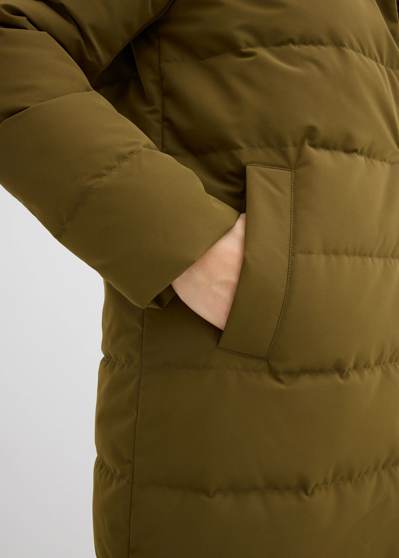 Doudoune longue et déperlante en duvet • olive • product-page.page-title-suffix