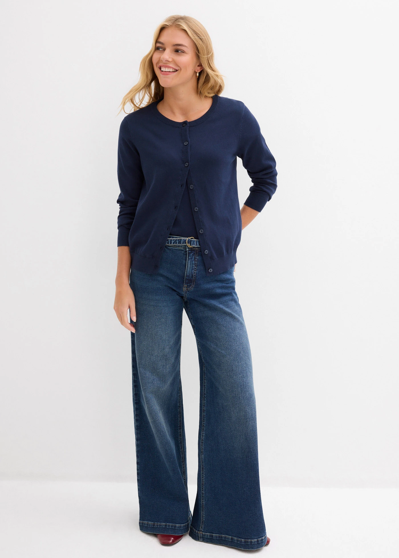 Gilet en fine maille • bleu foncé • Boutique bonprix