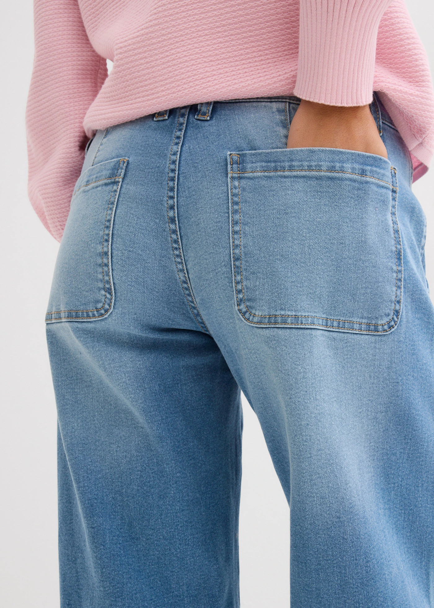 Dżinsy o kroju barrel, średni stan • niebieski denim "used" • sklep bonprix