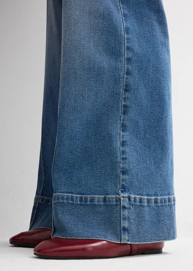 Wide leg jeans mid waist, full length • middelblauw denim • product-page.page-title-suffix