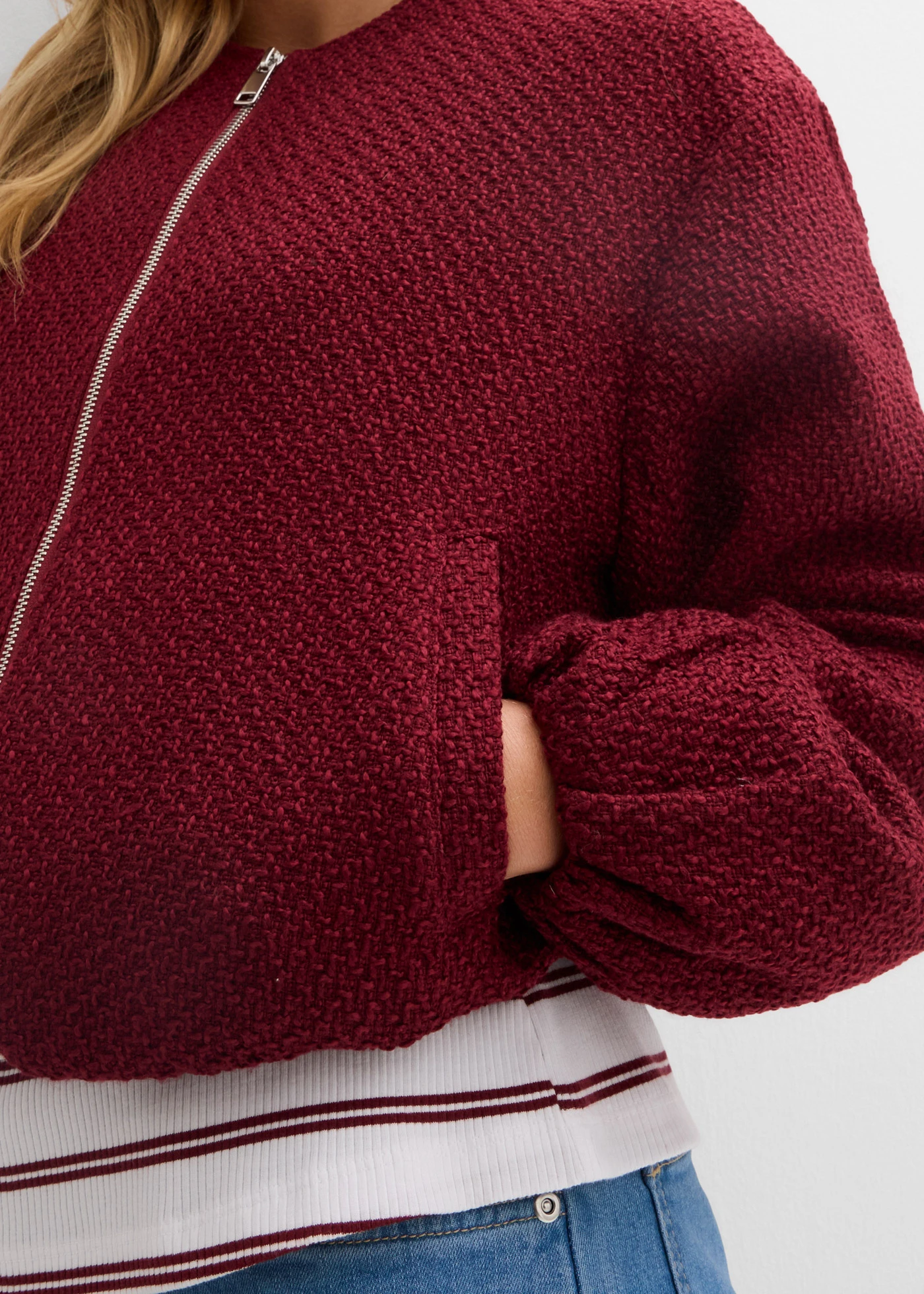 Bluzon din fir bouclé moale • roșu rubiniu • magazin bonprix