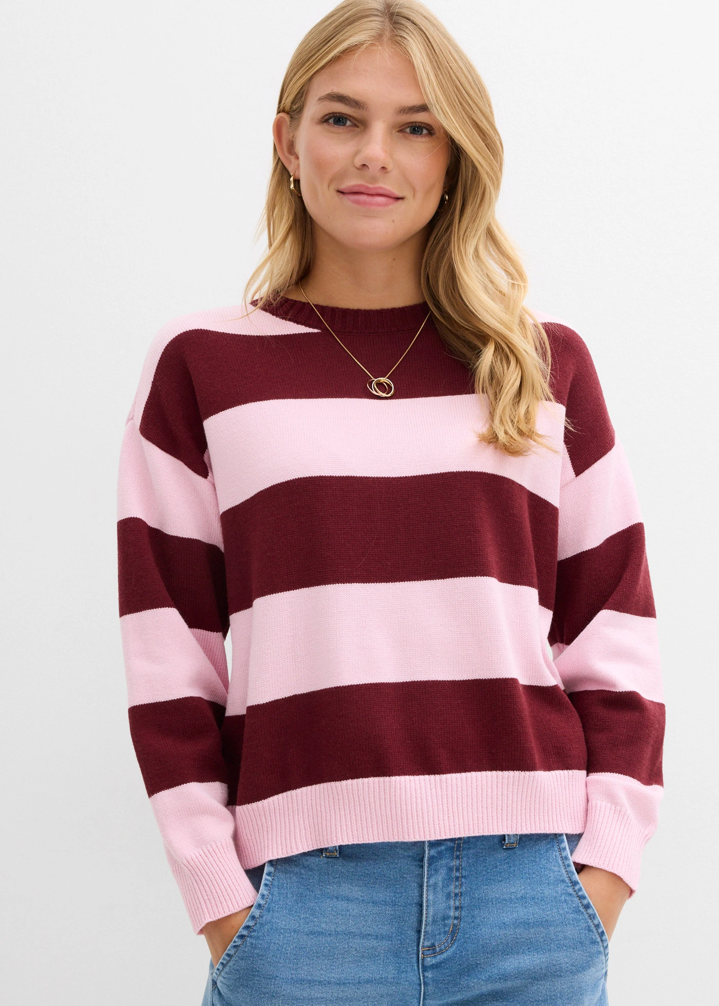 Pull oversize et doux • rose cristal-rouge rubis • Boutique bonprix