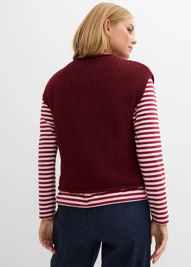 Gebreid vest met zakken • robijnrood • product-page.page-title-suffix