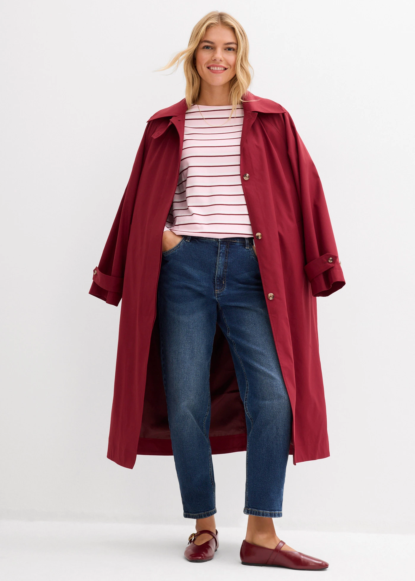 Mom-farmer, High Waist, rövidített • sötétkék denim, használt hatású • bonprix áruház