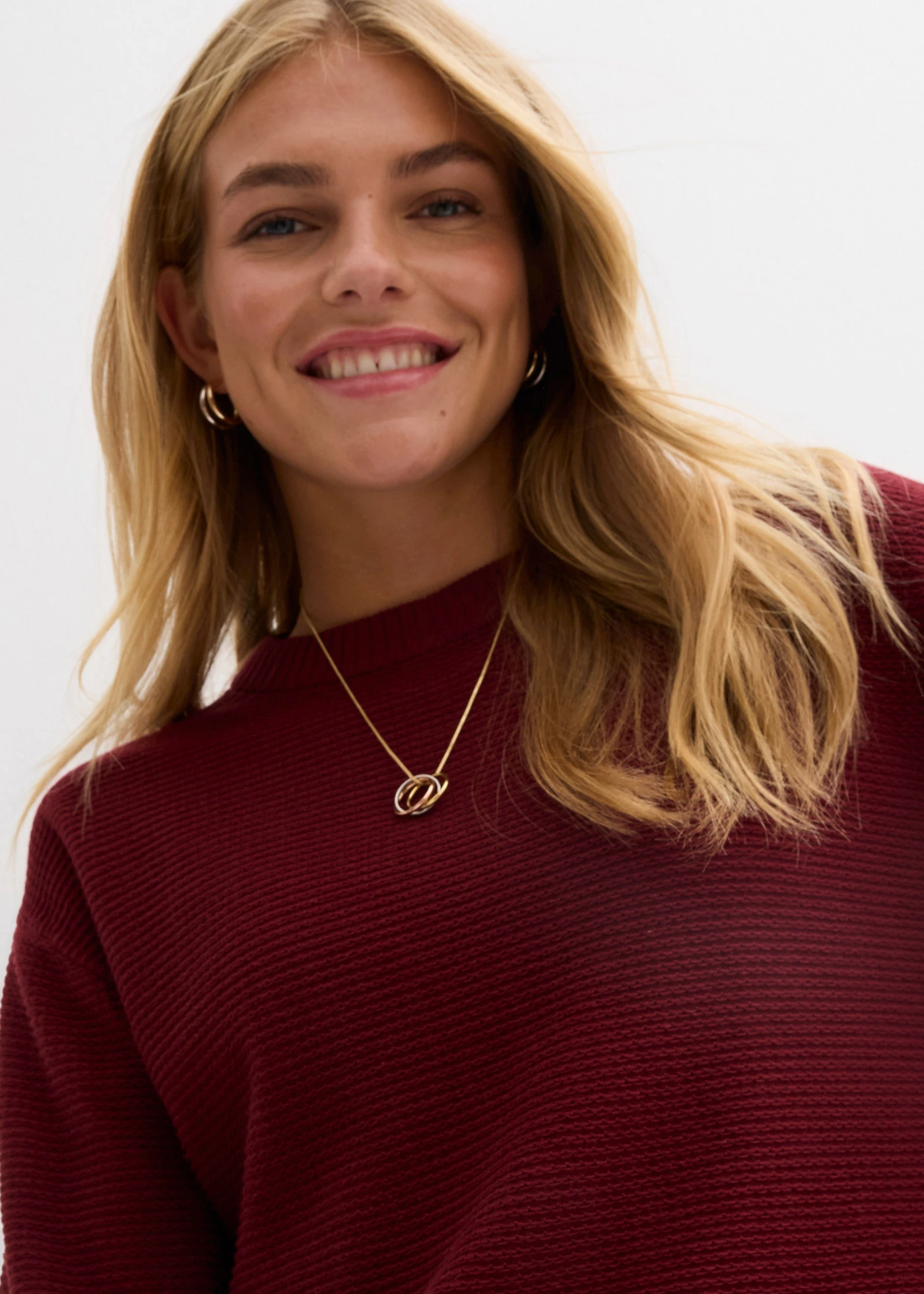 Pull • rouge rubis • Boutique bonprix