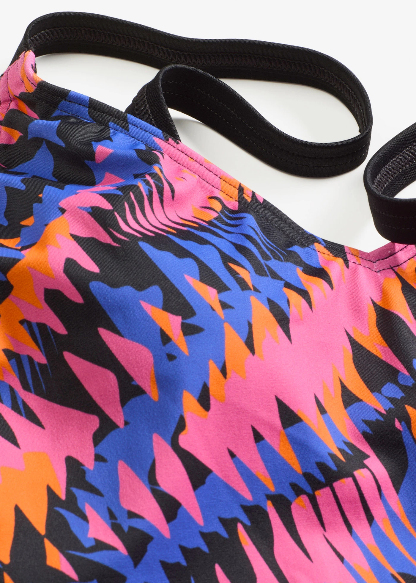 Maillot 1 pièce à encolure V • noir graphique • Boutique bonprix