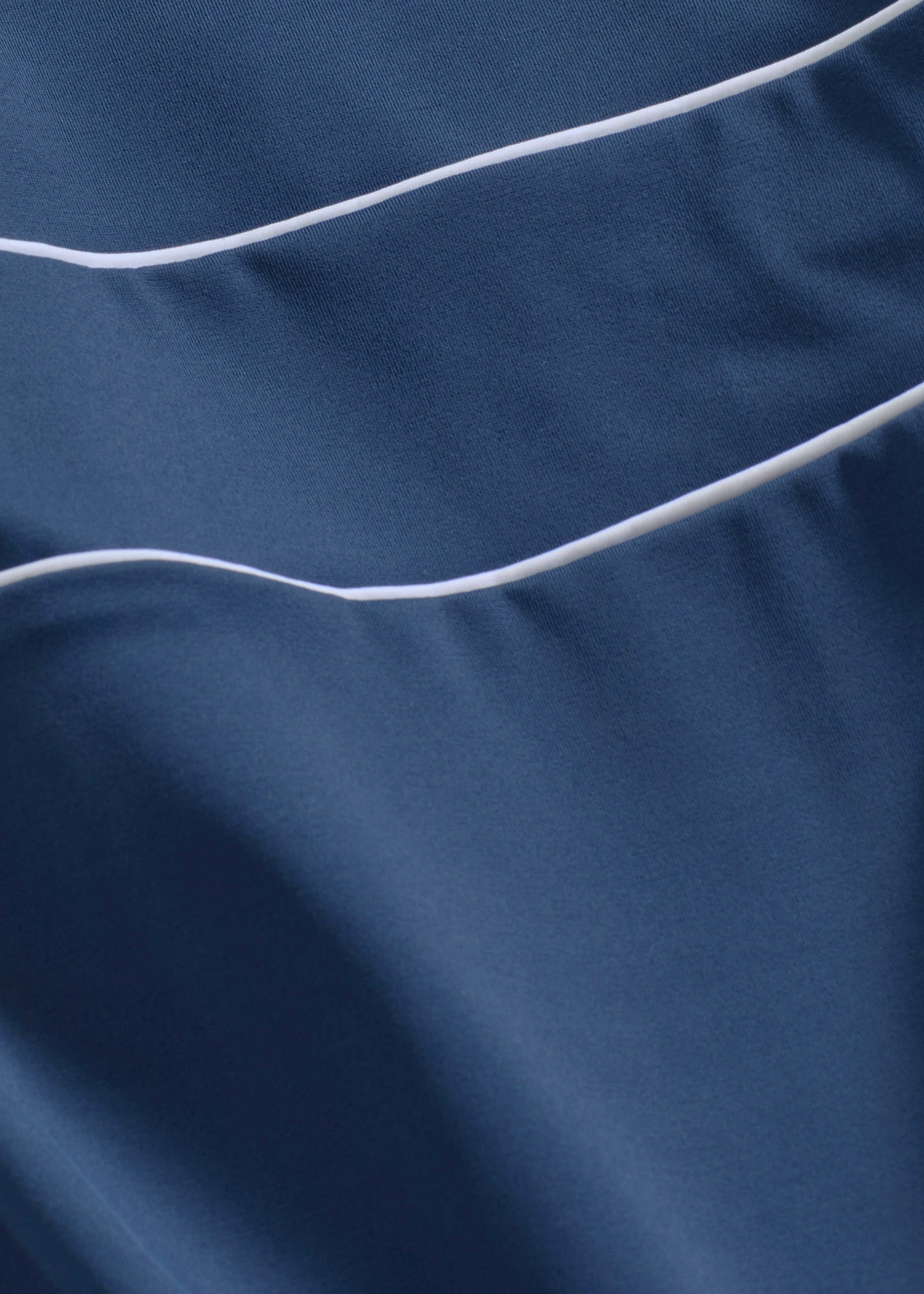 Maillot 1 pièce avec coutures décoratives • bleu profond-blanc • Boutique bonprix