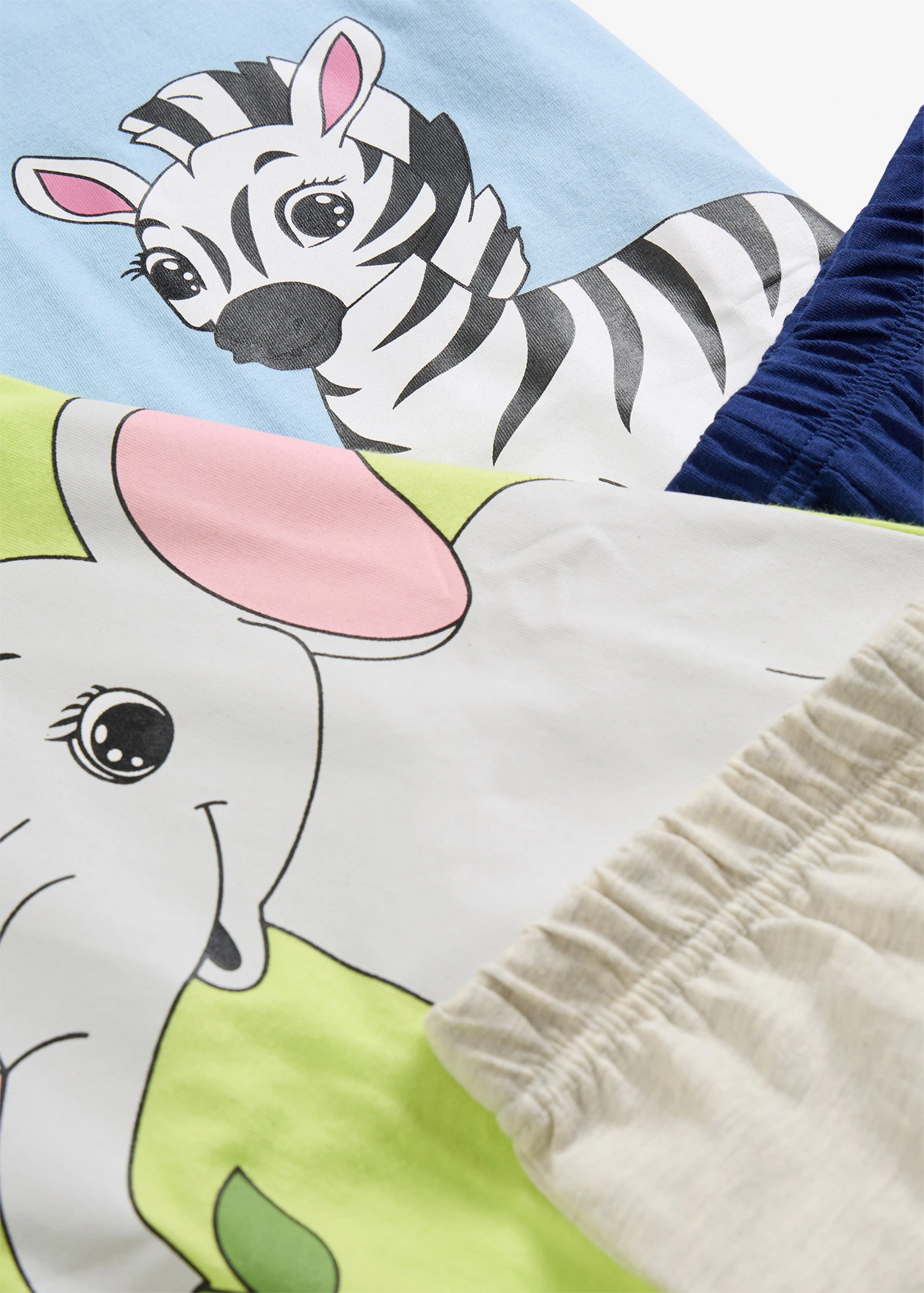 Lot de 2 pyjashorts doux • bleu clair-bleu nuit + vert kiwi-écru chiné imprimé • Boutique bonprix