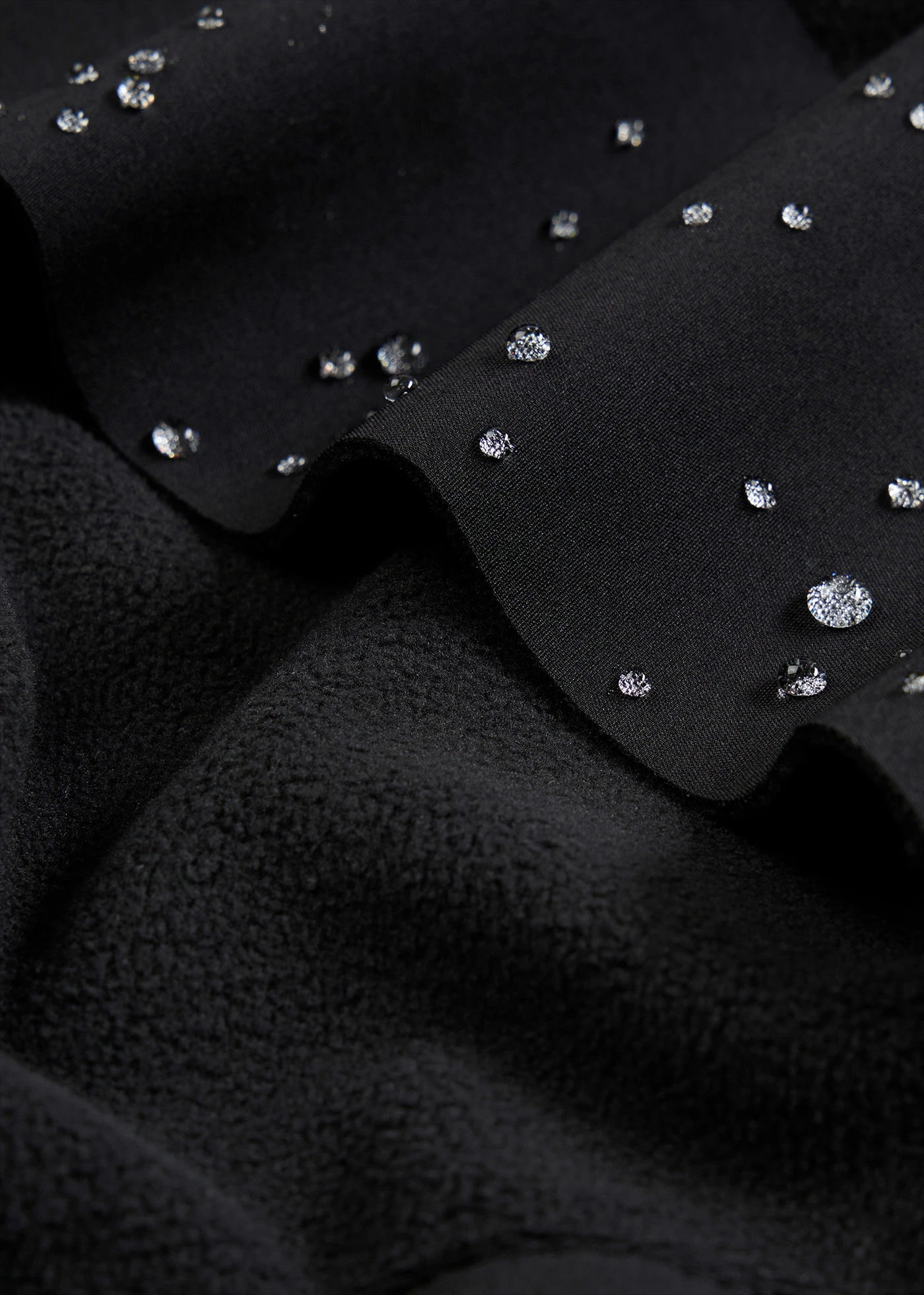 Geacă din softshell 4 în 1 cu inserție pentru bebeluș, pentru purtare în față sau în spate • negru • magazin bonprix