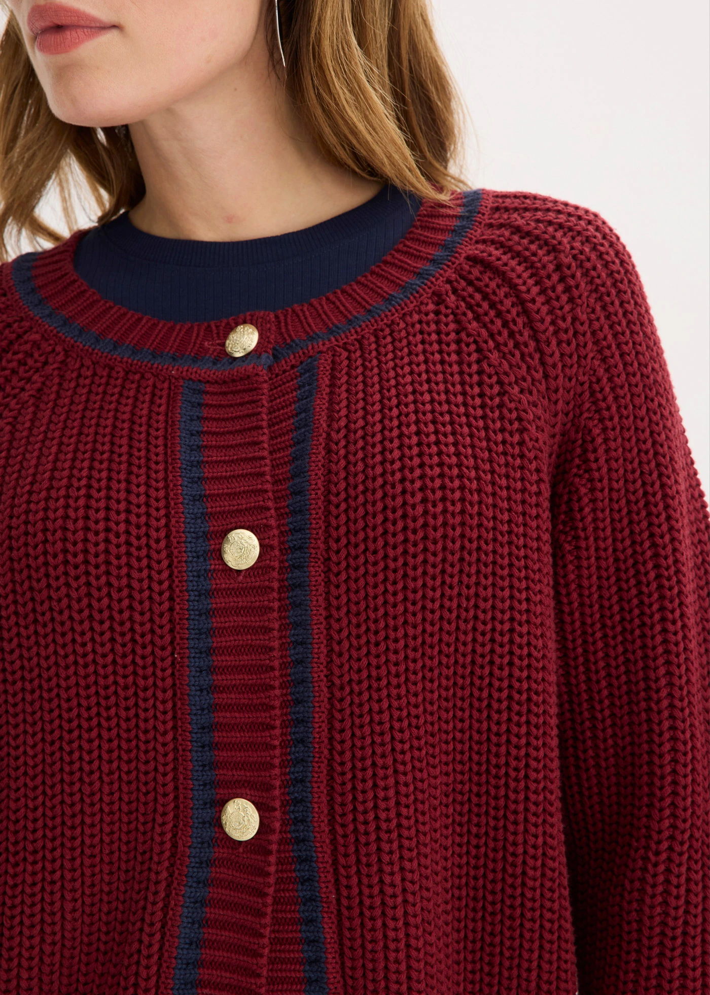 Gebreid vest met contrasterende strepen • robijnrood-donkerblauw • bonprix online shop