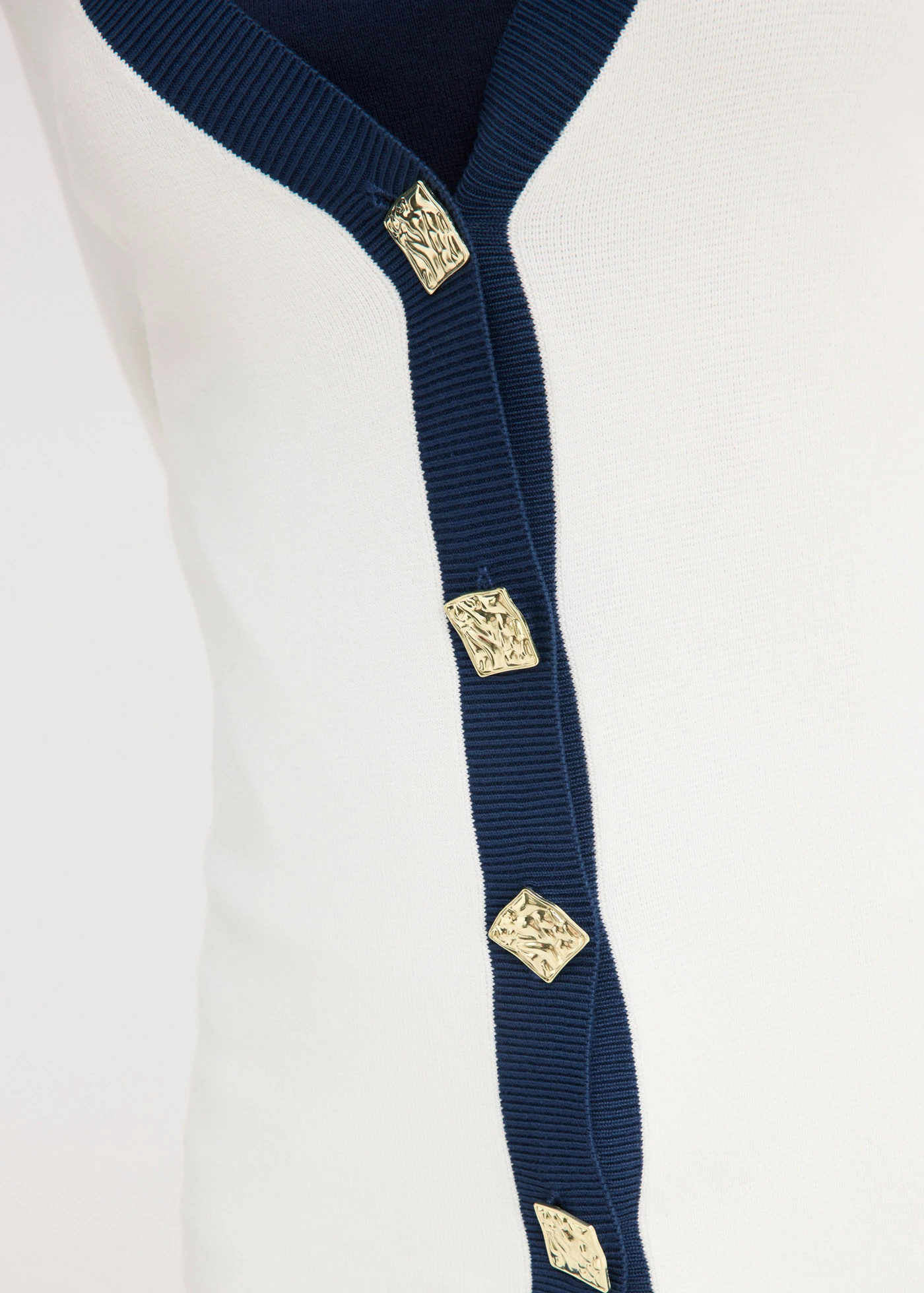 Jachetă tricotată • ecru/bleumarin • magazin bonprix