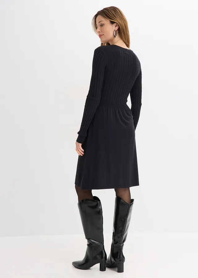 Gebreide jurk in een viscosemix • zwart • product-page.page-title-suffix