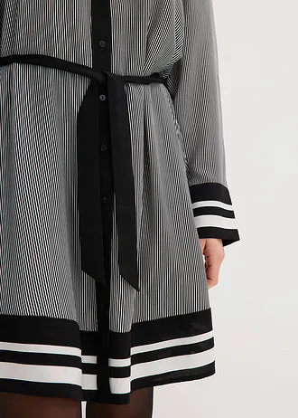 Blúzkové šaty • čierna/biela pásikovaná • obchod bonprix