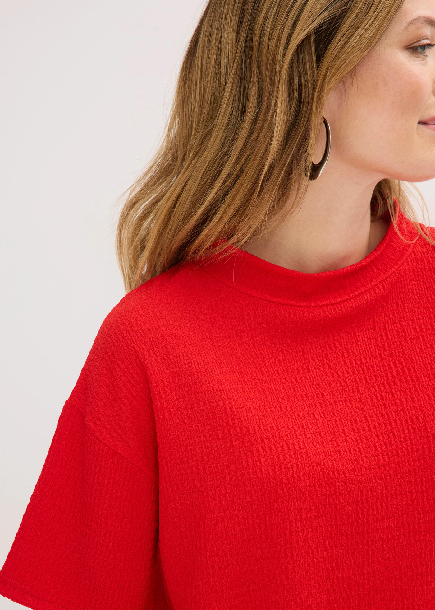 Koszulka z krepy o lekkiej fakturze • truskawkowy • sklep bonprix