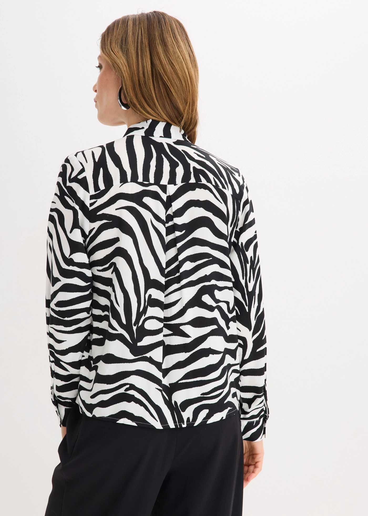 Blúzka z padavej viskózy • čierna-biela zebra potlačená • obchod bonprix