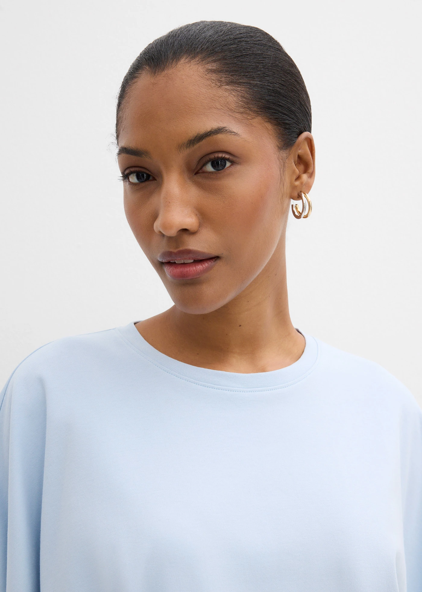 Shirt van zware jersey • poederblauw • bonprix online shop