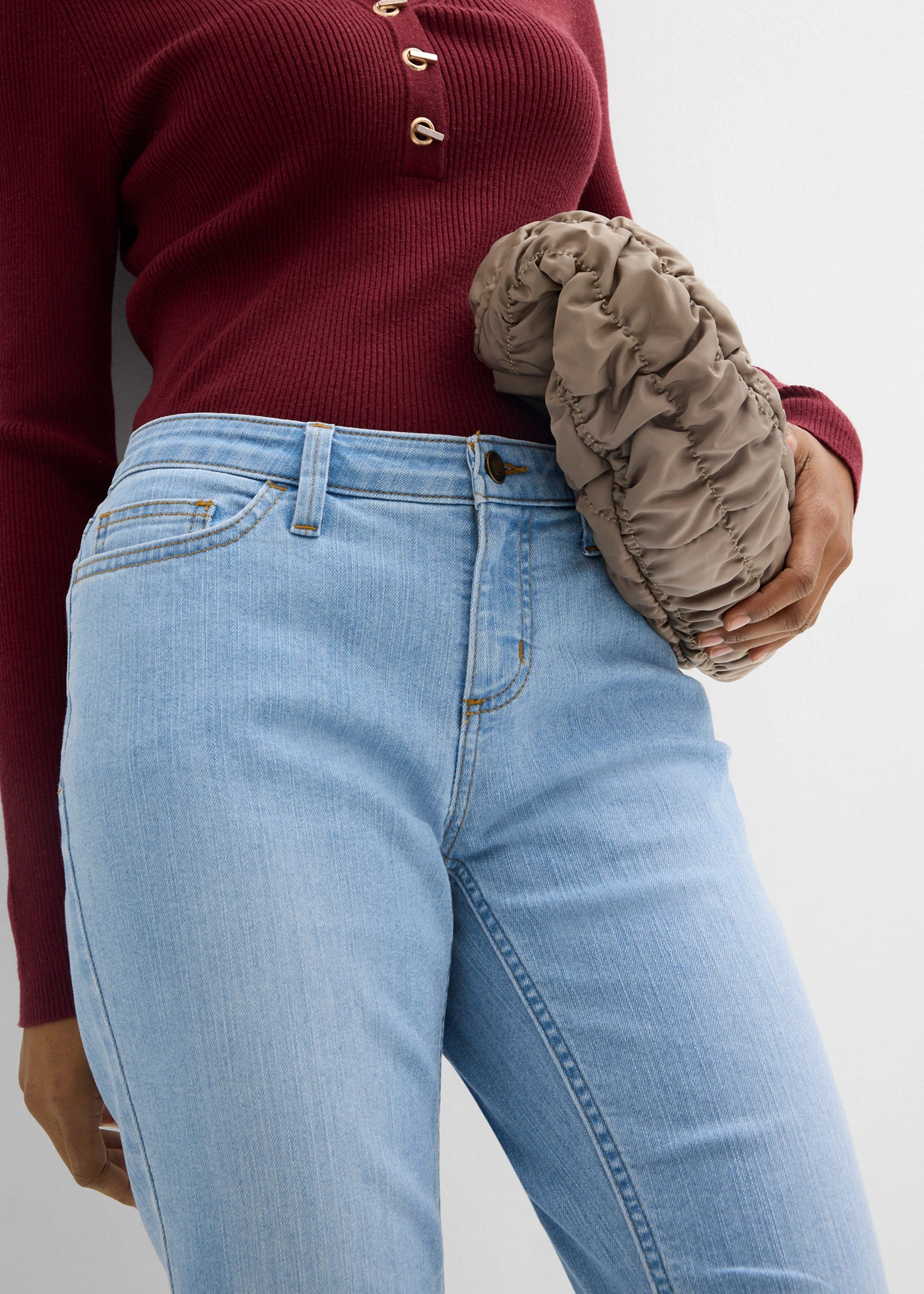 Skinny stretch jeans mid waist • lichtblauw used • bonprix online shop