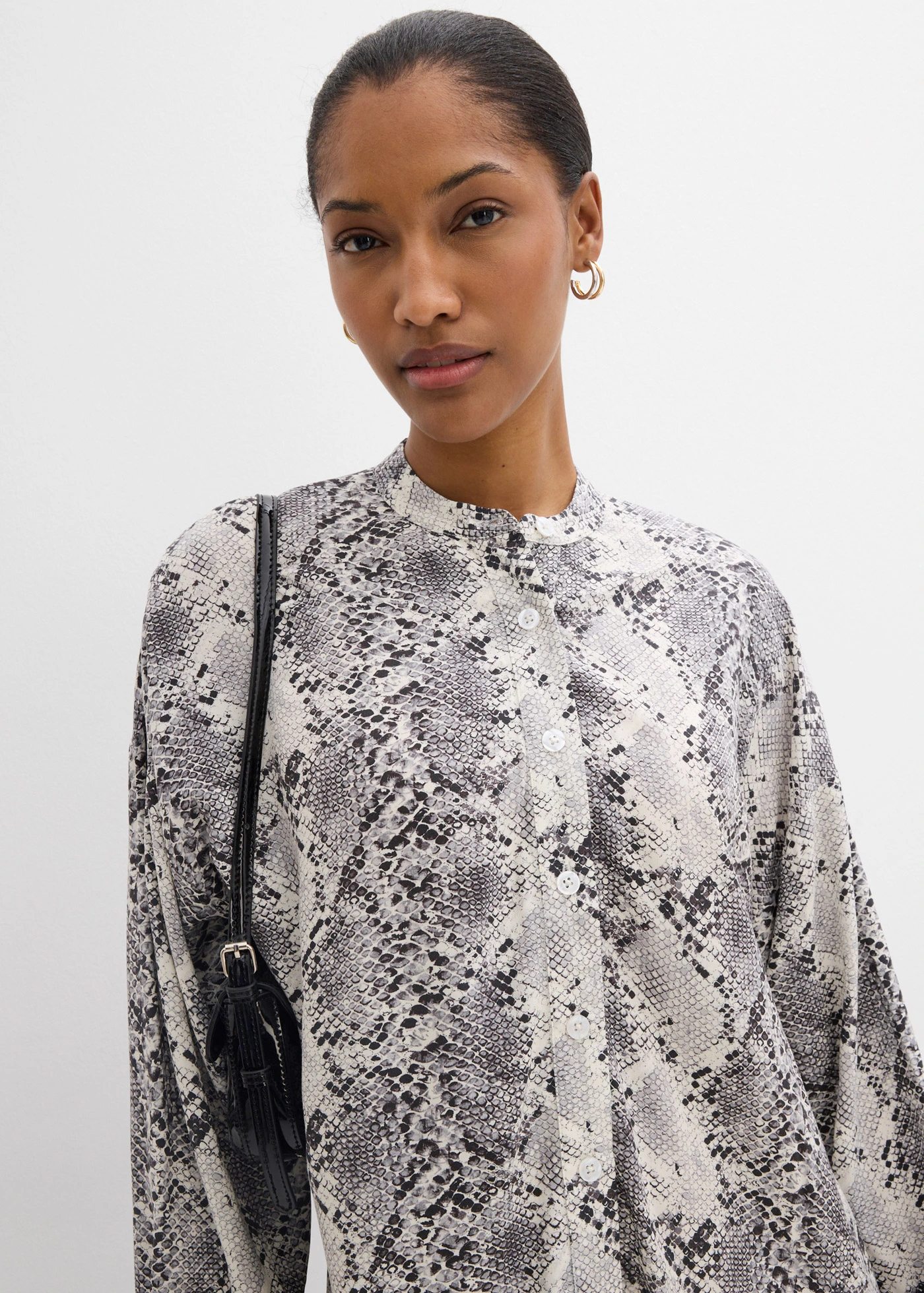 Jurk van soepele viscose • zwart-wit slangenprint • bonprix online shop