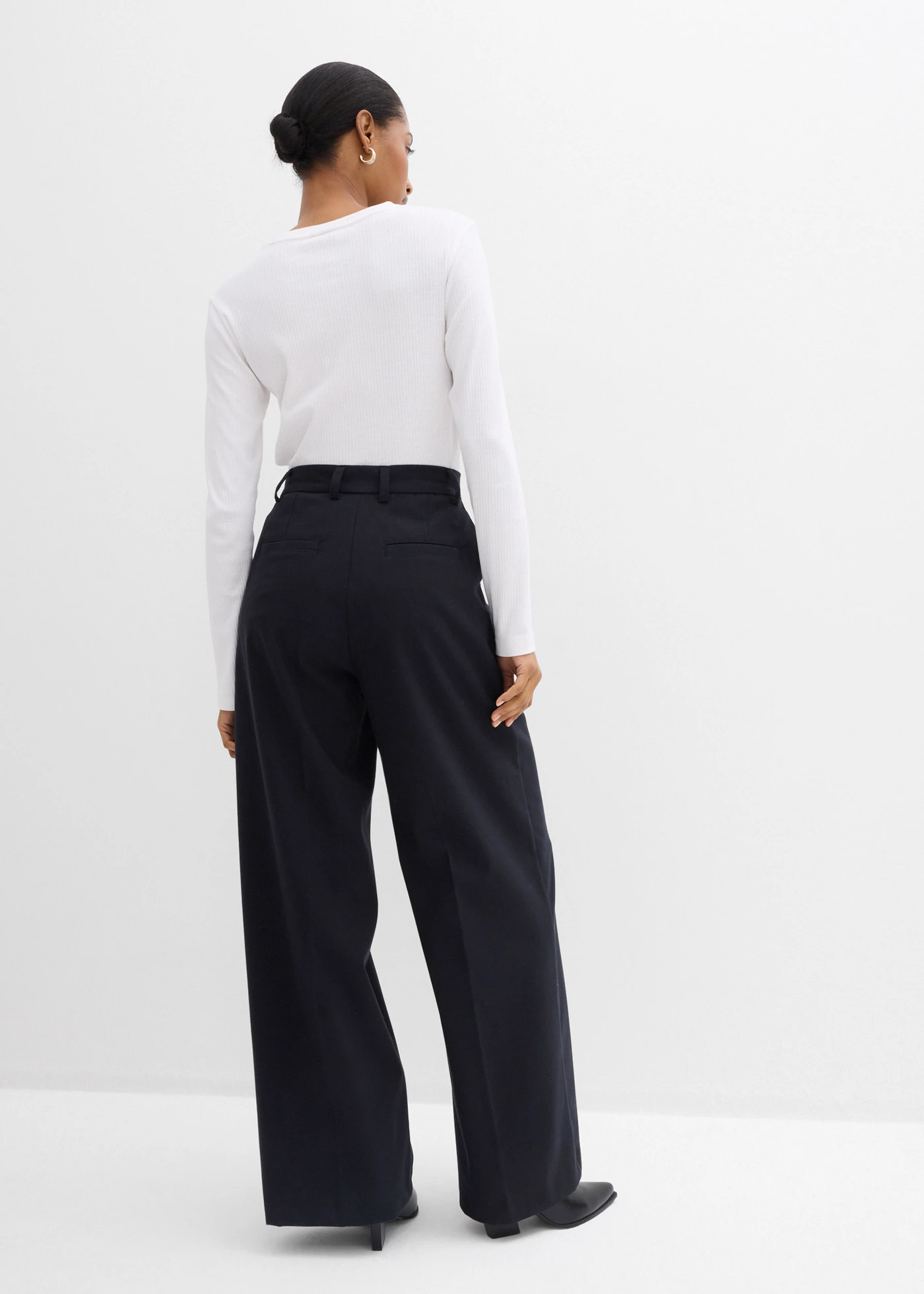 Pantaloni Marlene cu talie înaltă, din mix cu viscoză • negru • magazin bonprix