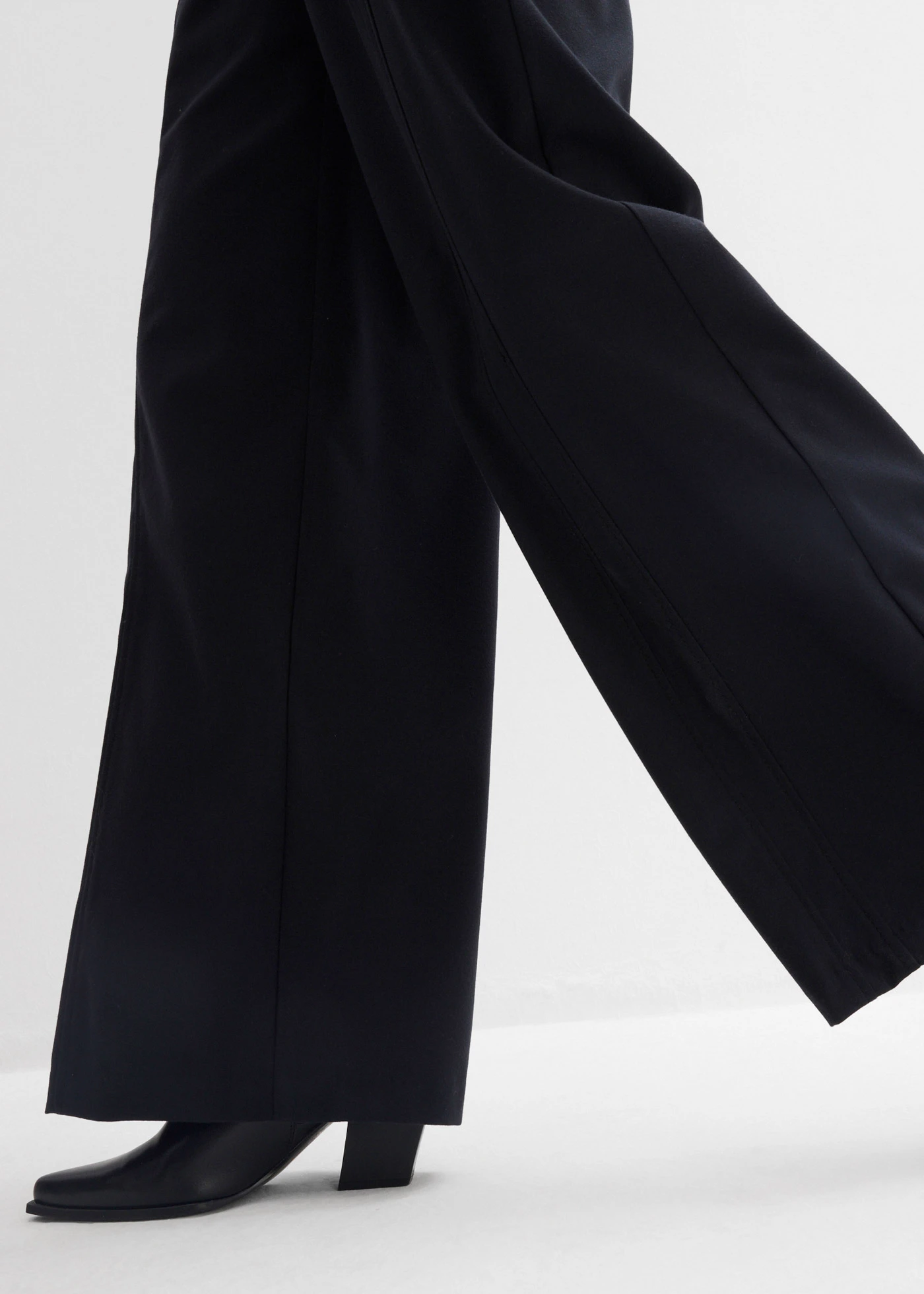 Pantaloni Marlene cu talie înaltă, din mix cu viscoză • negru • magazin bonprix