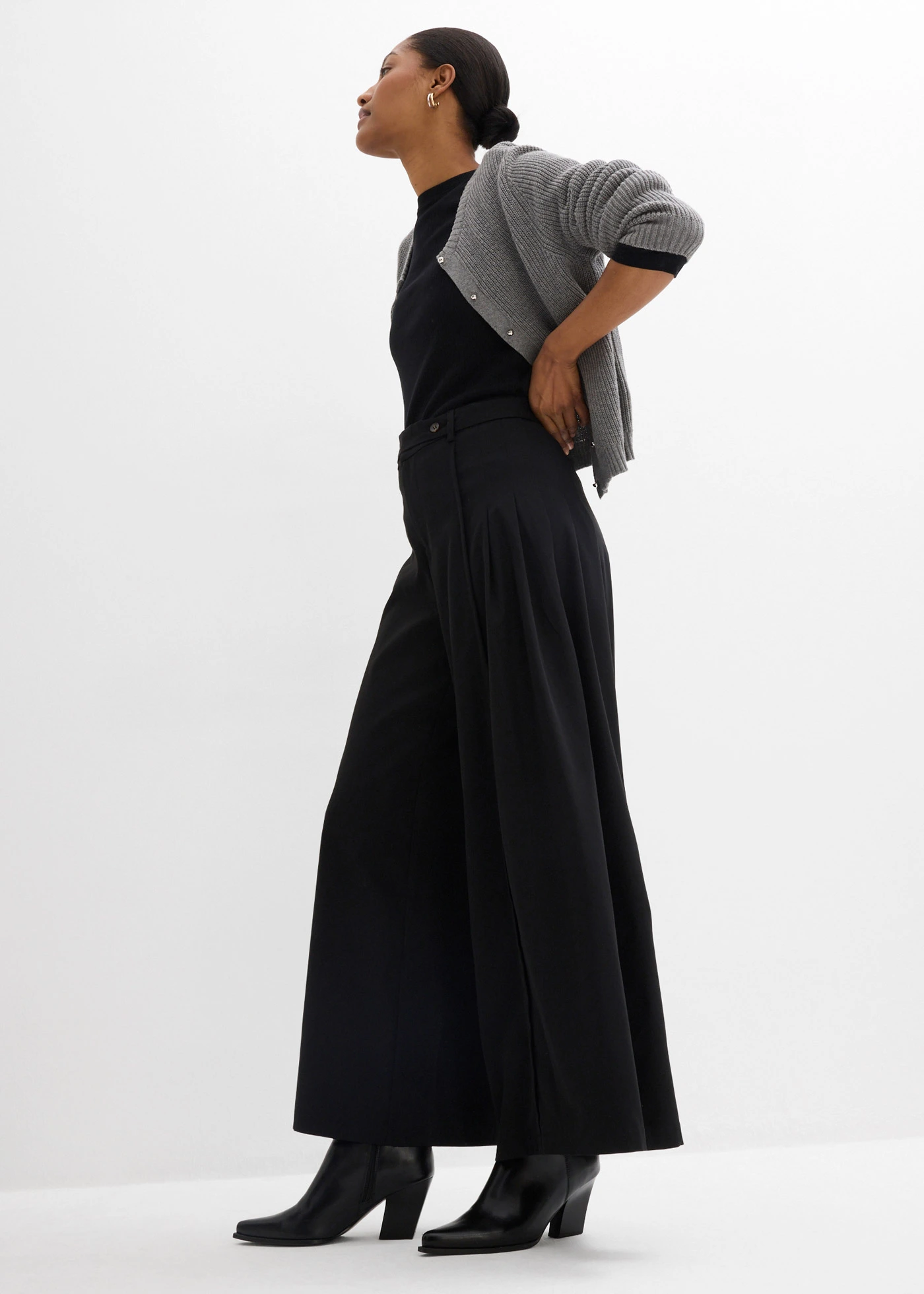 Wijde broek met comfortband • zwart • bonprix online shop