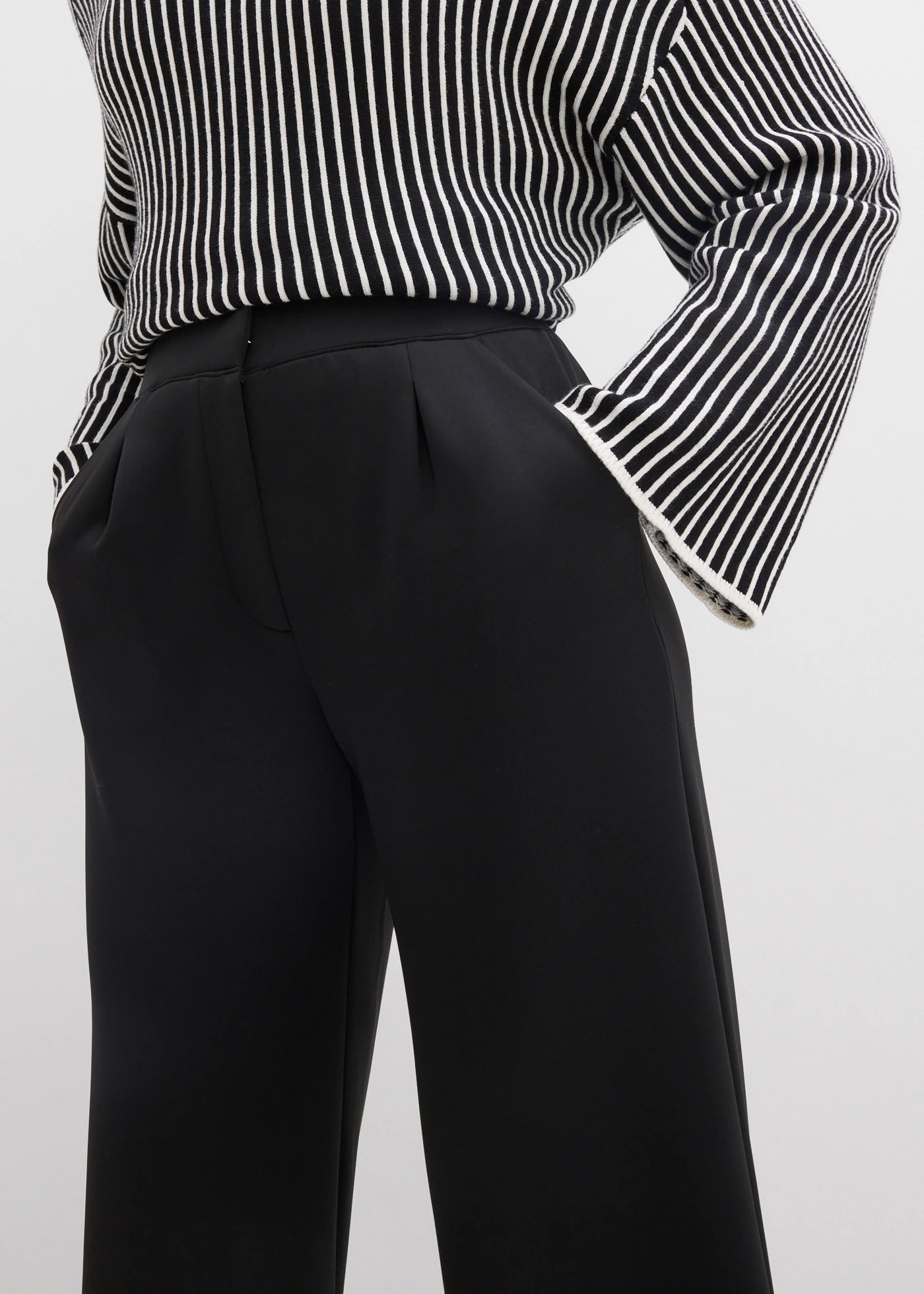 Pantaloni confortabili din material casual • negru • magazin bonprix