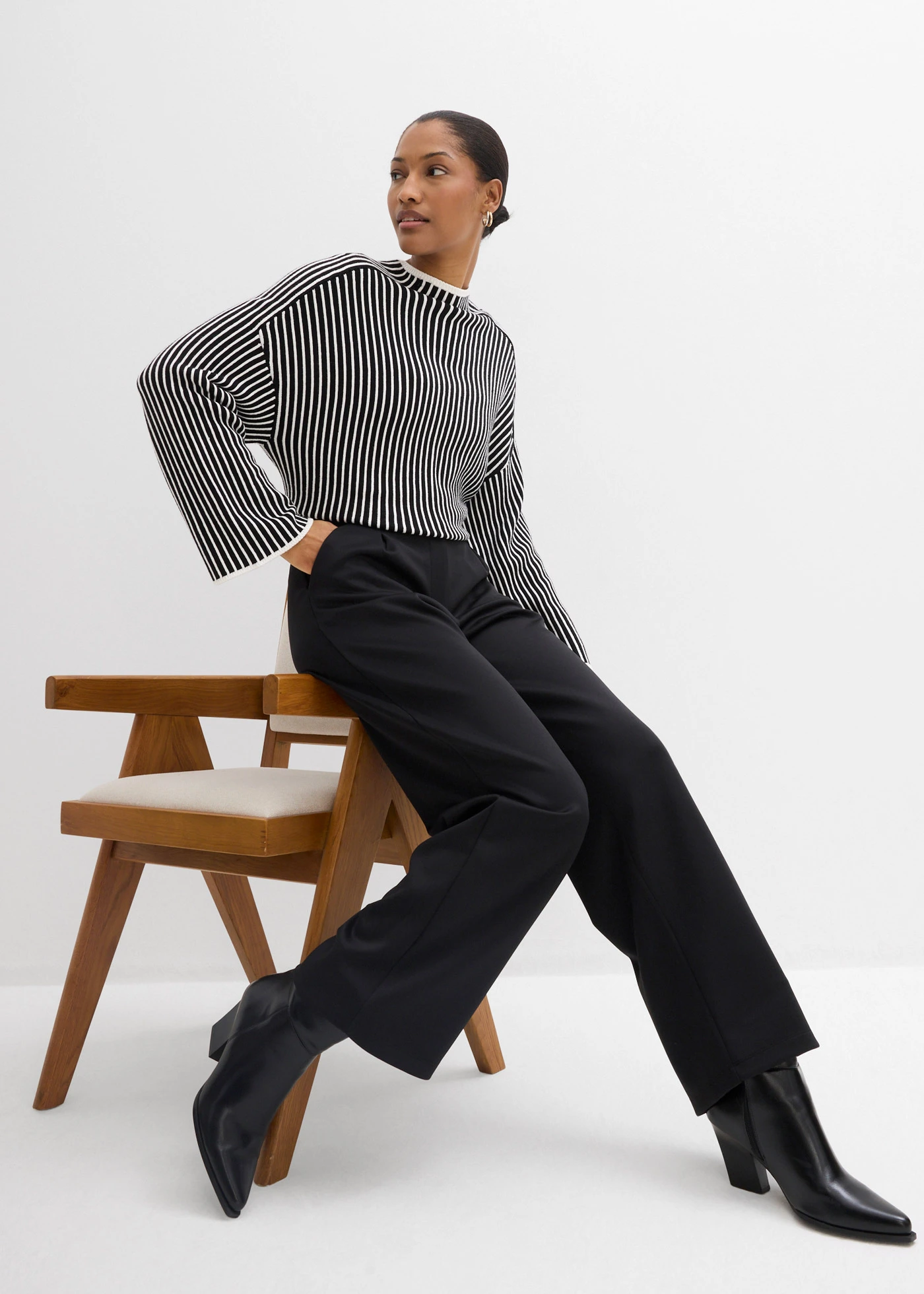 Pantaloni confortabili din material casual • negru • magazin bonprix