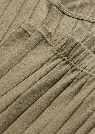 Domácí souprava z měkkého žebrovaného materiálu • olivová • bonprix obchod