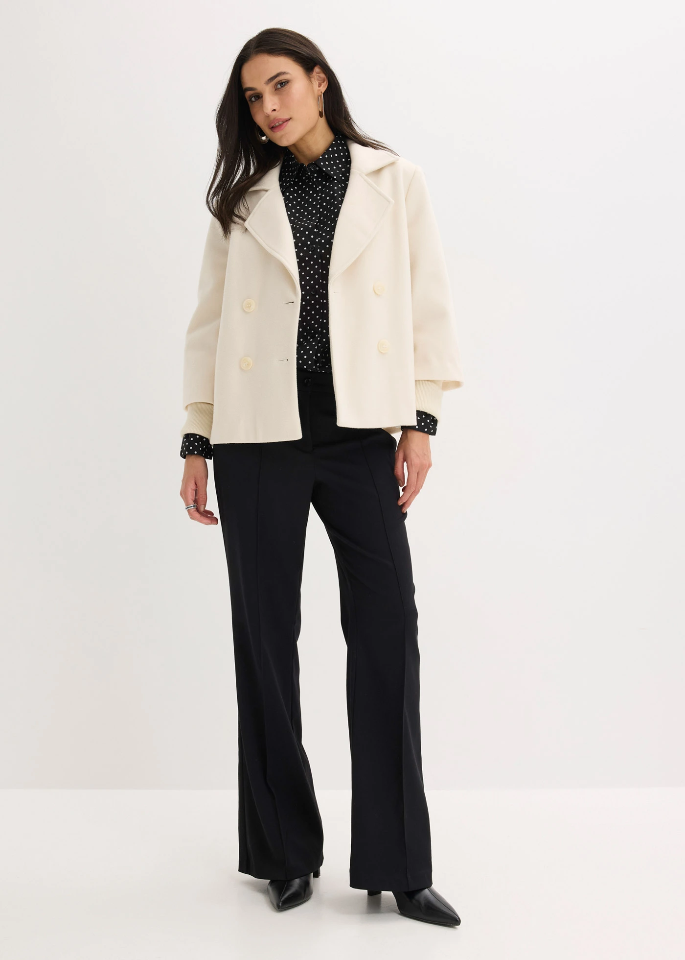 Lot de 2 chemisiers • blanc uni et noir pois blanc • Boutique bonprix