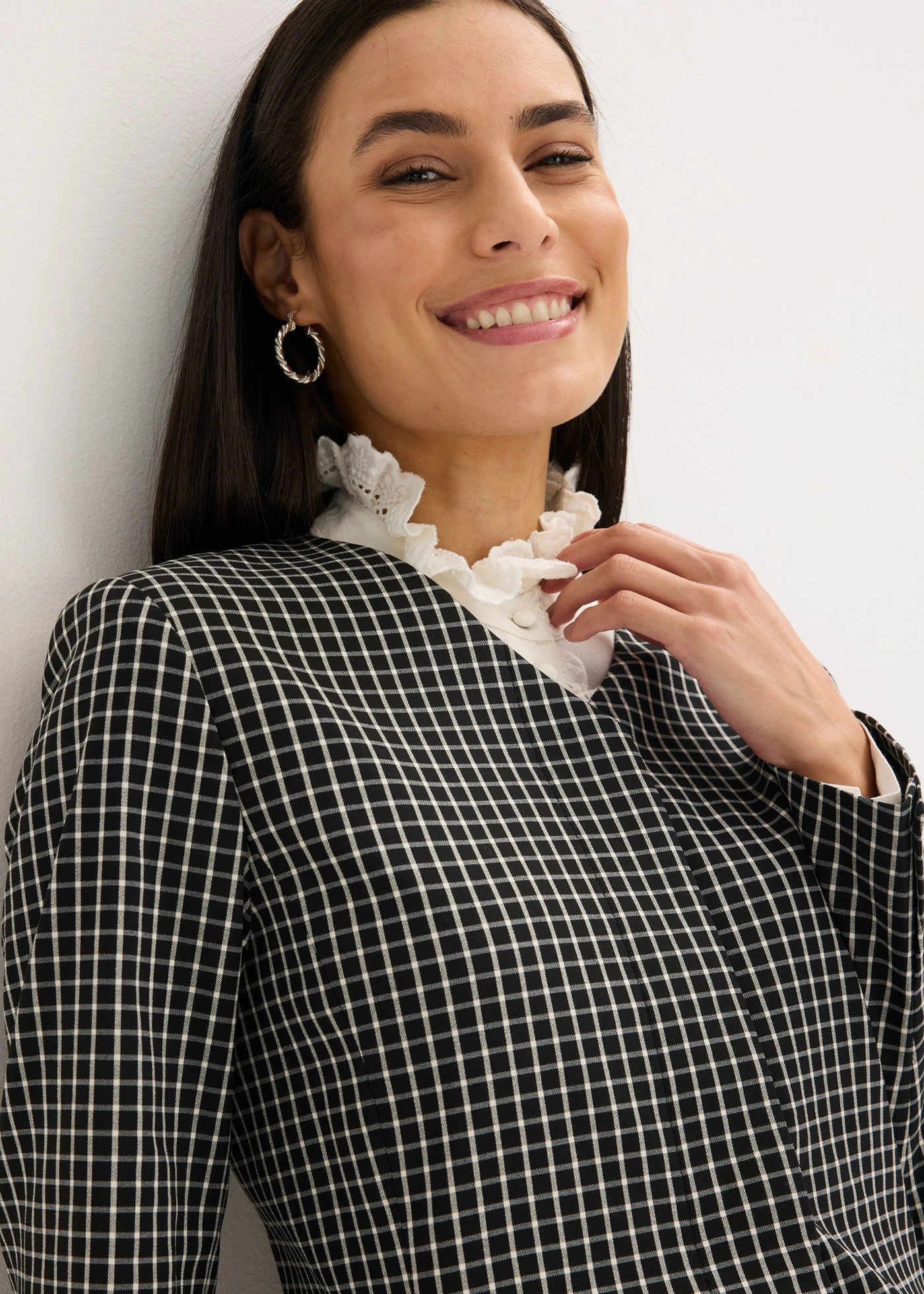 Blazer stretch din bengalină • negru/ecru cadrilat • magazin bonprix