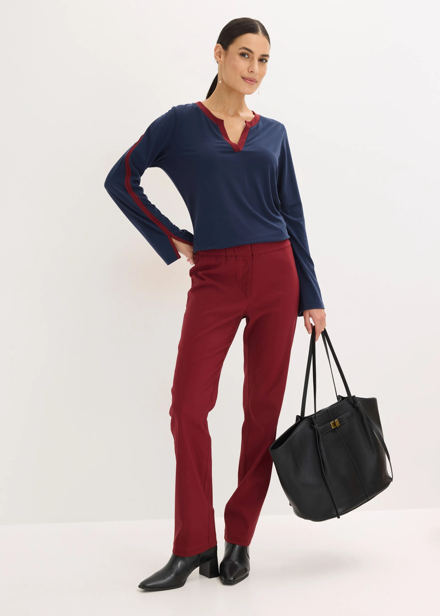 Longsleeve met split • donkerblauw/robijnrood met print • bonprix online shop